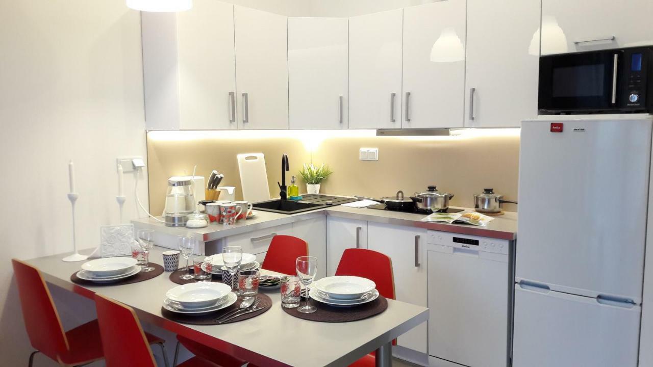 Newburg Apartments Wolska Varsovie Extérieur photo