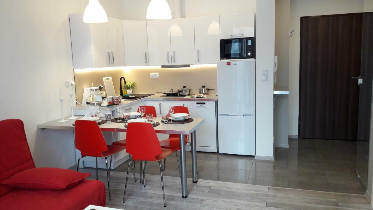 Newburg Apartments Wolska Varsovie Extérieur photo