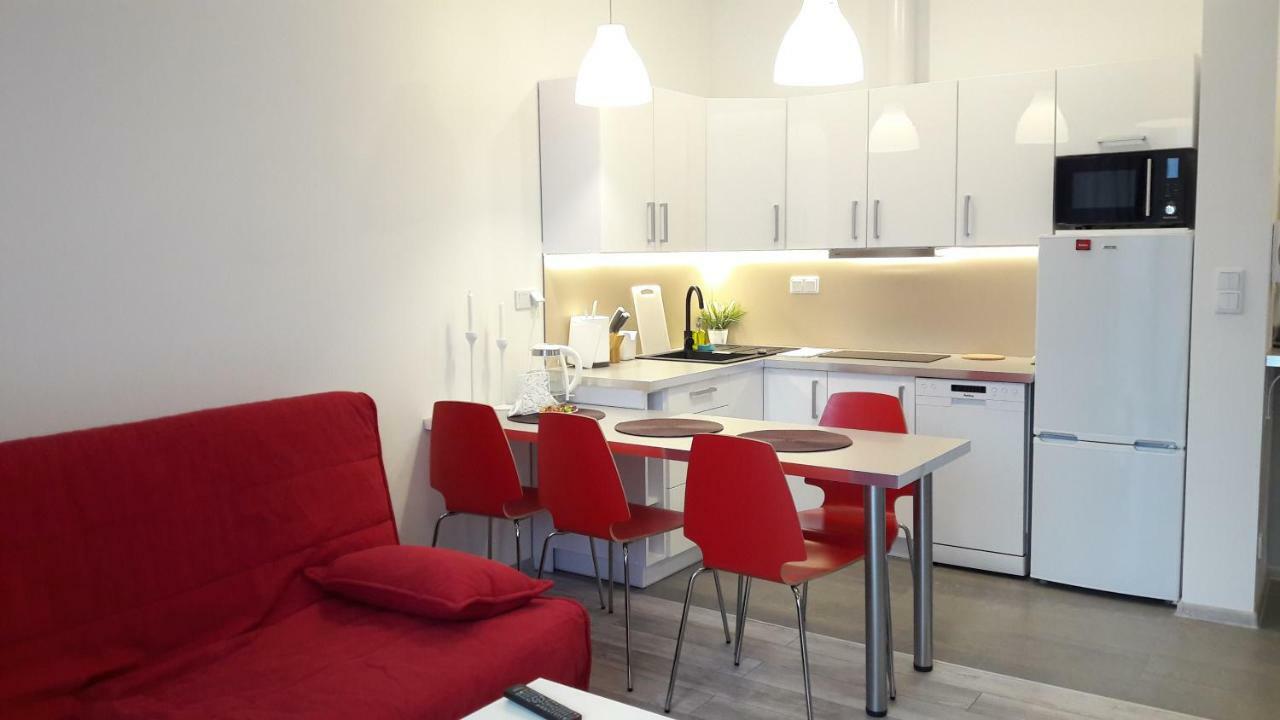 Newburg Apartments Wolska Varsovie Extérieur photo