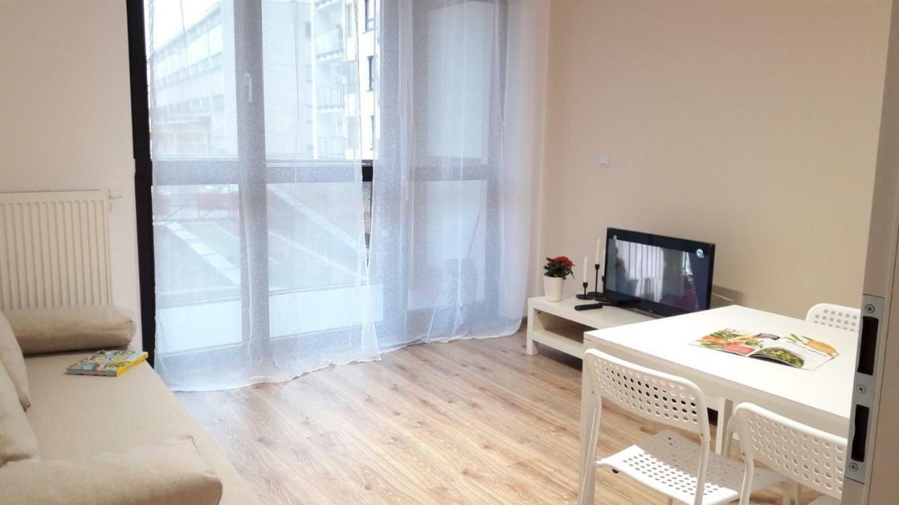 Newburg Apartments Wolska Varsovie Extérieur photo